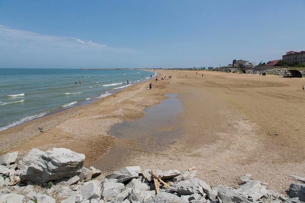 Пляж в поселке Избербаш