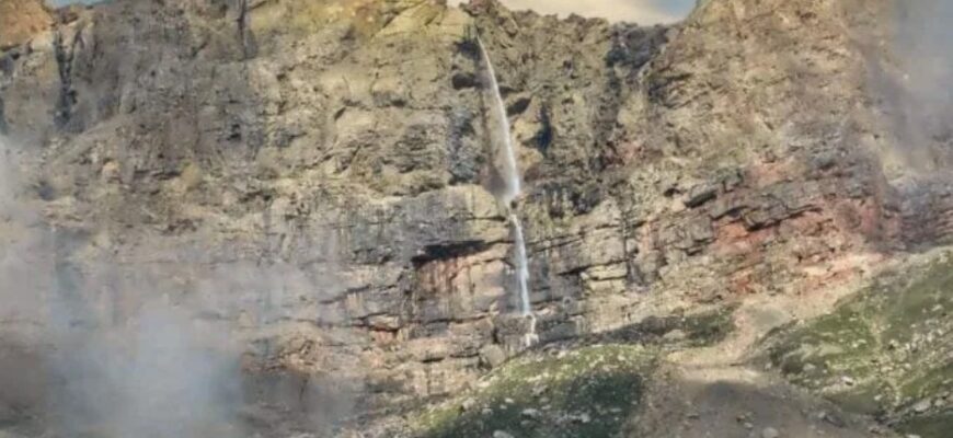Водопад Чараур в Дагестане
